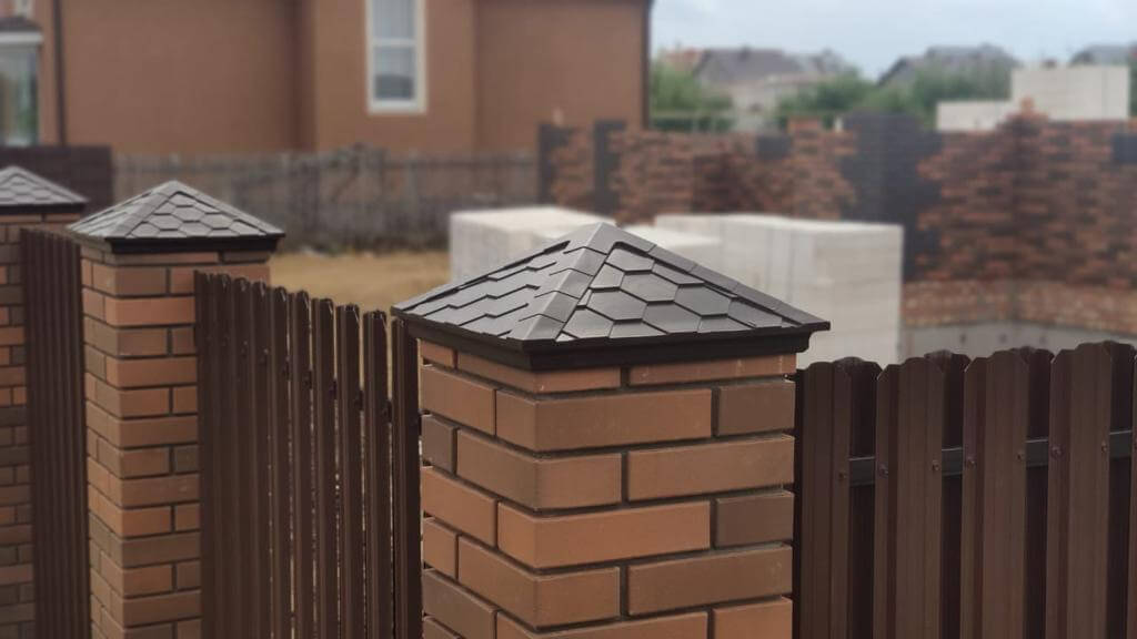 Колпак Zking Эверест Коричневый на столб 1.5х1.5 кирпича (390х390мм) в Пушкино фото