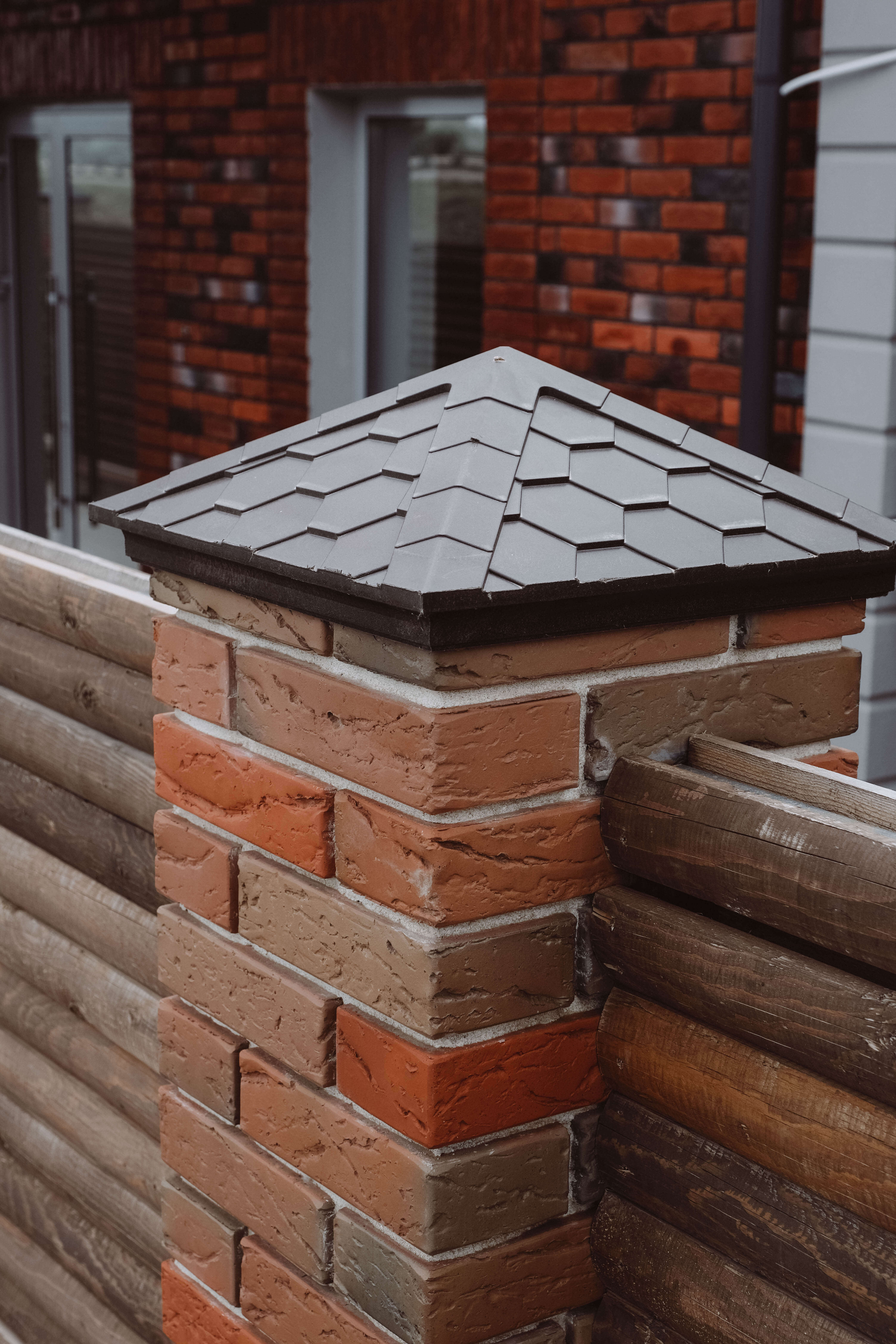 Колпак Zking Эверест Коричневый на столб 1.5х1.5 кирпича (390х390мм) в Пушкино фото